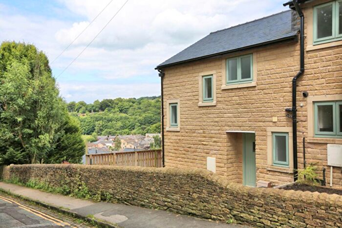 2 Bedroom Mews For Sale In High Street, Bollington, SK10