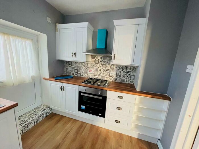 2 Bedroom House To Rent In Springfield Terrace, Burry Port, Carmarthenshire, SA16