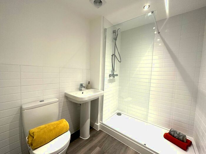 3 Bedroom Detached House For Sale In Harvest Road, Market Harborough, Leicestershire, LE16