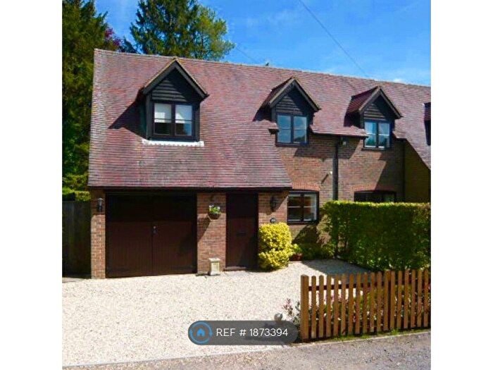 3 Bedroom Semi-Detached House To Rent In High Street, Amersham, HP7