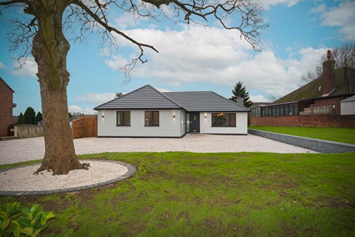 4 Bedroom Detached Bungalow For Sale In Rose Tree Lane, Newhall, Swadlincote, DE11