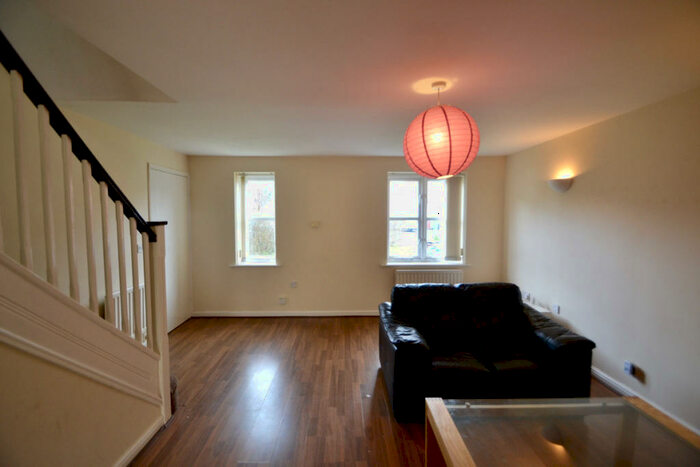 3 Bedroom Semi-Detached House To Rent In Woodacre, Manchester, M16