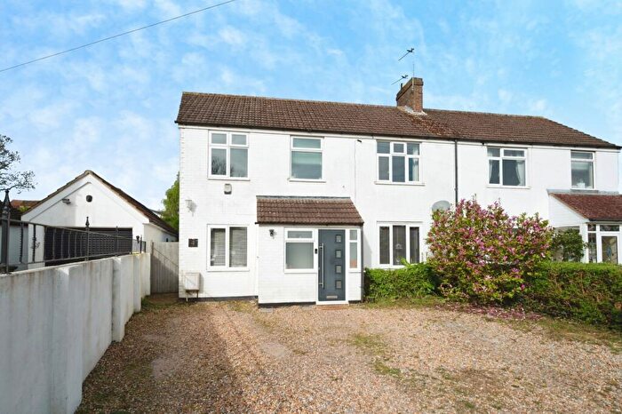 5 Bedroom Semi Detached House For Sale In Elm Close Estate, Hayling Island, Hampshire, PO11