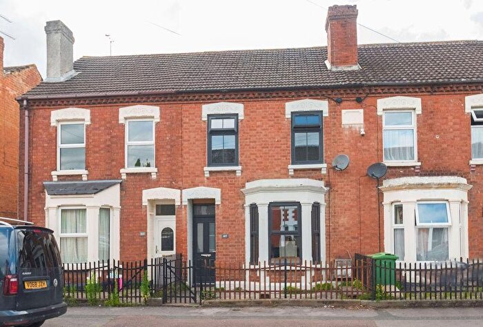 4 Bedroom Terraced House To Rent In Oxford Road, Gloucester, GL1
