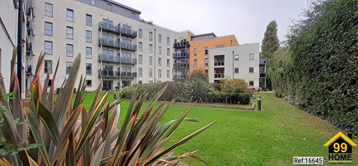 1 Bedroom Flat For Sale In Fitzgerald House, Earlsfild, London, SW17