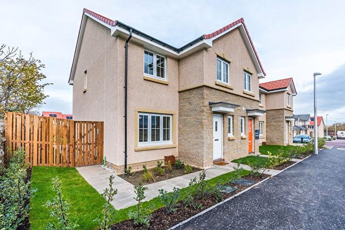 3 Bedroom End Terrace House To Rent In New Adams Row, Danderhall, EH22