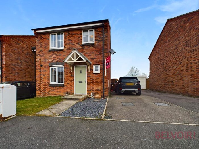 3 Bedroom Link Detached House To Rent In The Fields, Rainworth, NG21