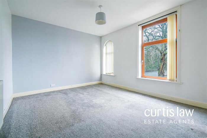 3 Bedroom Terraced House For Sale In Selous Road, Blackburn, BB2