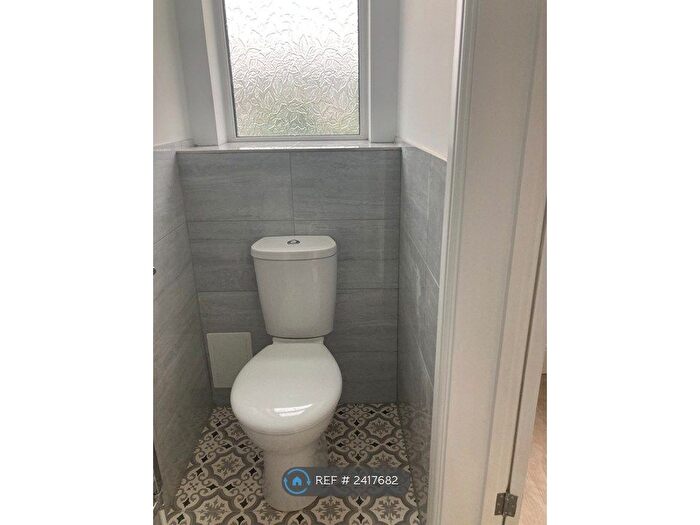 1 Bedroom Flat To Rent In St Johns Road, Dover, CT17
