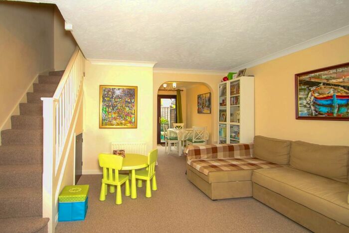 2 Bedroom Semi-Detached House To Rent In Hazelhurst Close, Burpham, Guildford, GU4