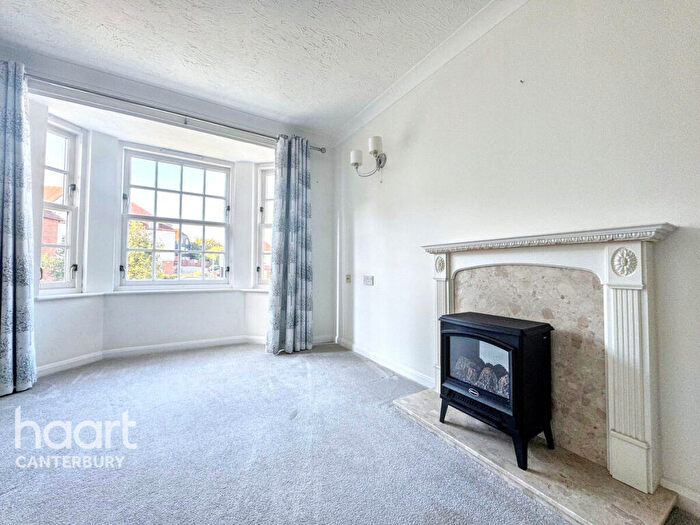 1 Bedroom Apartment For Sale In Station Road West, Canterbury, CT2