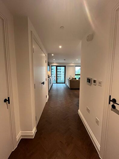 1 Bedroom Flat To Rent In Halcyon House, Queens Cross, London, E16