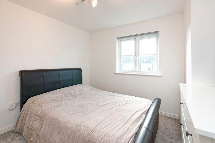 3 Bedroom End Of Terrace House For Sale In Newfield Way, Brookfield, PA5