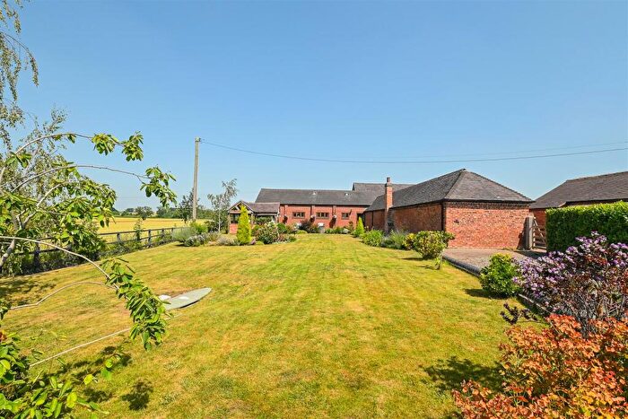 5 Bedroom Barn Conversion For Sale In The Old Dairy, Burton Road, Elford, B79