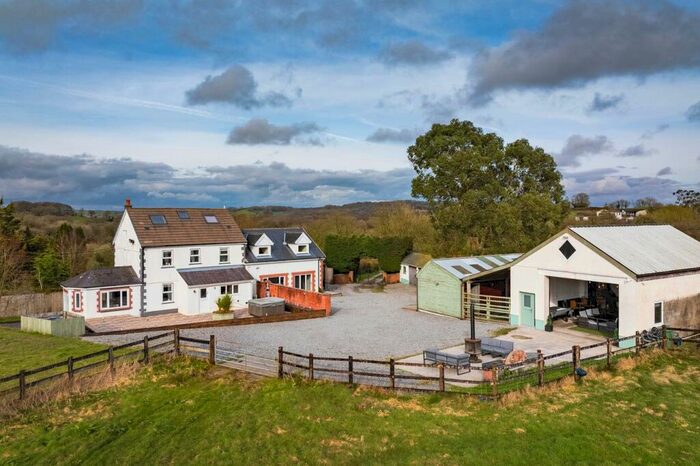 5 Bedroom Detached House For Sale In Capel Seion Road, Pontyberem, Llanelli, SA15