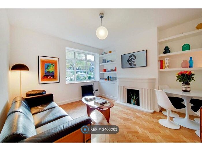 2 Bedroom Flat To Rent In Highcroft, London, N6