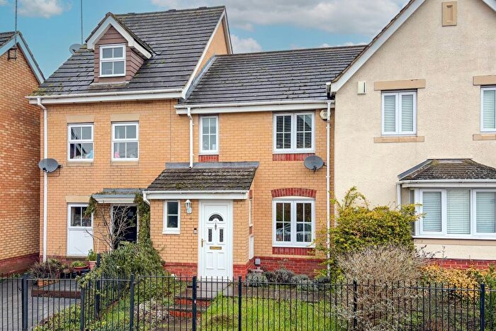 3 Bedroom Terraced House For Sale In Clay Furlong, Leighton Buzzard, LU7