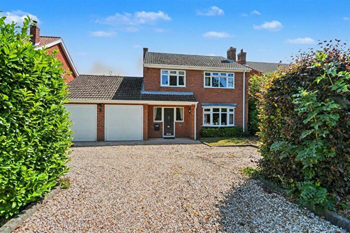 4 Bedroom Detached House For Sale In Ferry Road, Goxhill, Barrow-Upon-Humber, DN19