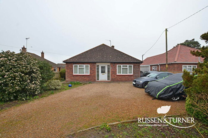 3 Bedroom Detached Bungalow For Sale In Smallholdings Road, Clenchwarton, PE34