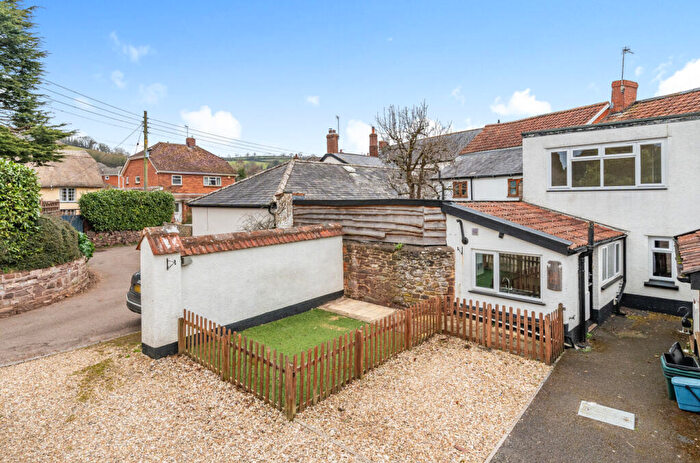 3 Bedroom Flat For Sale In King Street, Silverton, Exeter, Devon, EX5