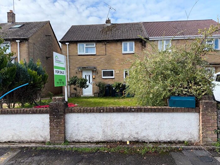3 Bedroom Semi-Detached House For Sale In Barnes Crescent, Wimborne, Dorset, BH21
