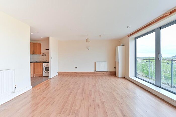 2 Bedroom Flat For Sale In Miles Close, London, SE28