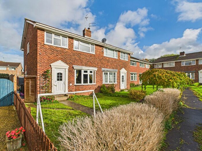 3 Bedroom Semi Detached House To Rent In Rectory Close, Yate, Bristol, BS37