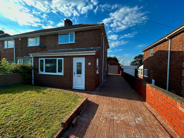 2 Bedroom House To Rent In Austen Drive, Bramley, Rotherham, S66