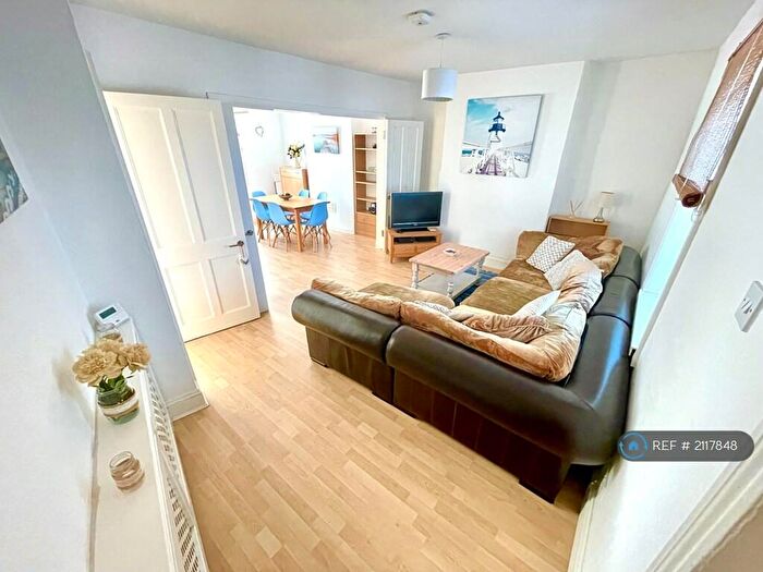 4 Bedroom End Of Terrace House To Rent In South View Place, Bournemouth, BH2