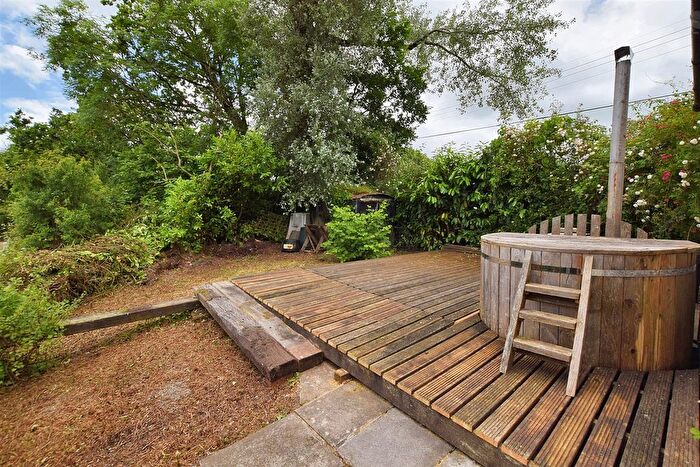 1 Bedroom Detached Bungalow For Sale In Cwm Cou, Newcastle Emlyn, SA38