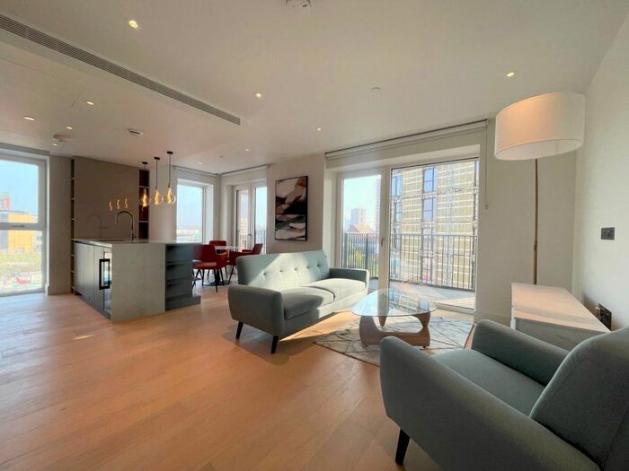 2 Bedroom Flat To Rent In Wood Lane, London, W12