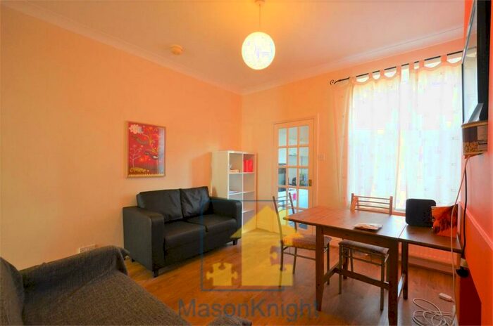 3 Bedroom Terraced House To Rent In Milner Road, Selly Oak, B29