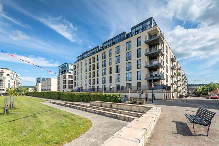 2 Bedroom Apartment To Rent In Alexandra House, Elizabeth Parade, Bath, BA2