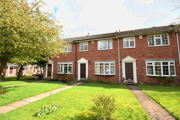 3 Bedroom Town House To Rent In North Grange Mews, Leeds, West Yorkshire, LS6