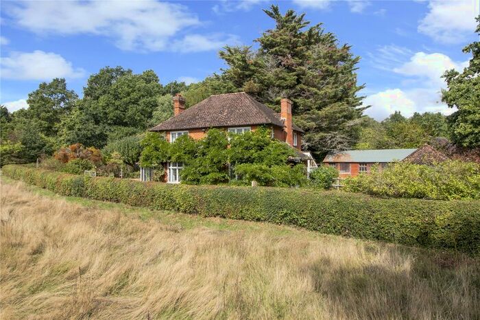 4 Bedroom Detached House For Sale In Mill Lane, Hildenborough, Tonbridge, Kent, TN11