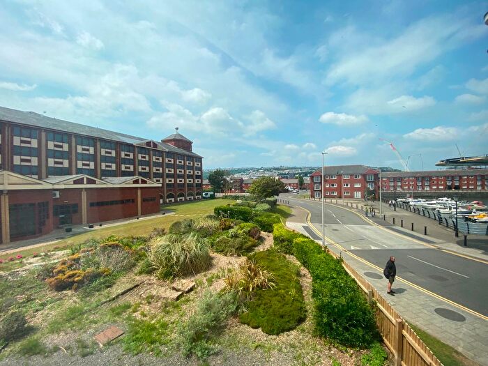 2 Bedroom Flat To Rent In Apartment, Meridian Bay, Trawler Road, Maritime Quarter, Swansea, SA1