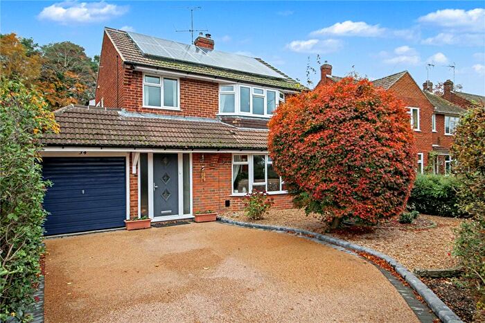 4 Bedroom Detached House For Sale In Leawood Road, Fleet, Hampshire, GU51