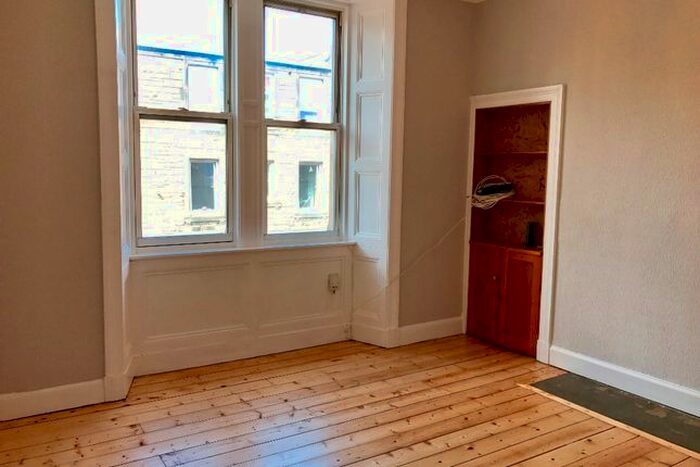 1 Bedroom Flat To Rent In Dalgety Avenue, Edinburgh, EH7