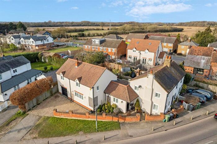 3 Bedroom Cottage For Sale In Coursers Road, Colney Heath, AL4