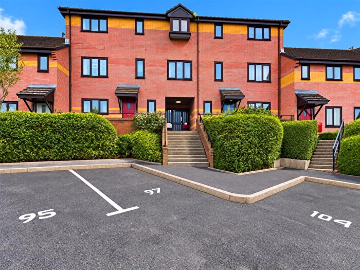 1 Bedroom Flat To Rent In County Street, Totterdown, BS4