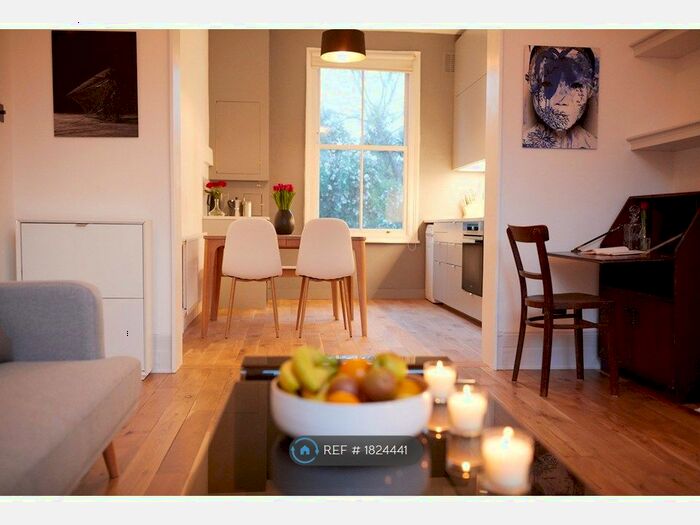 3 Bedroom Maisonette To Rent In Valentine Road, London, E9