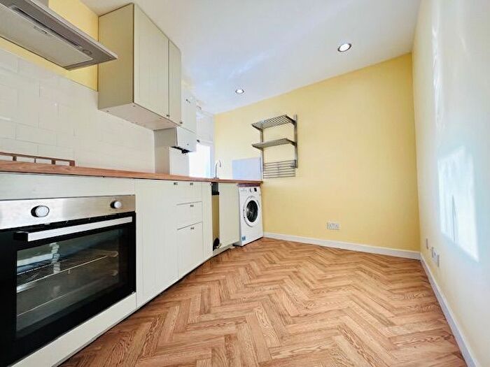 1 Bedroom Flat To Rent In Short Loanings, Rosemount, Aberdeen, AB25