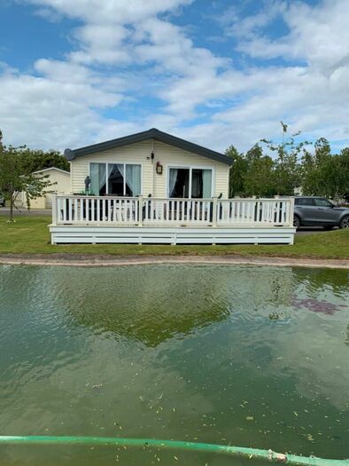 2 Bedroom Park Home For Sale In Southview Leisure Park, Skegness, PE25