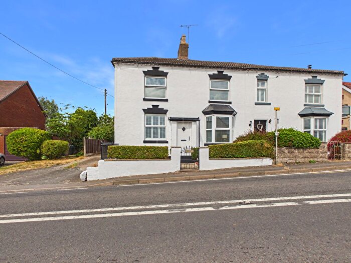 3 Bedroom End Of Terrace House For Sale In Mamble Road, Clows Top, Kidderminster, DY14