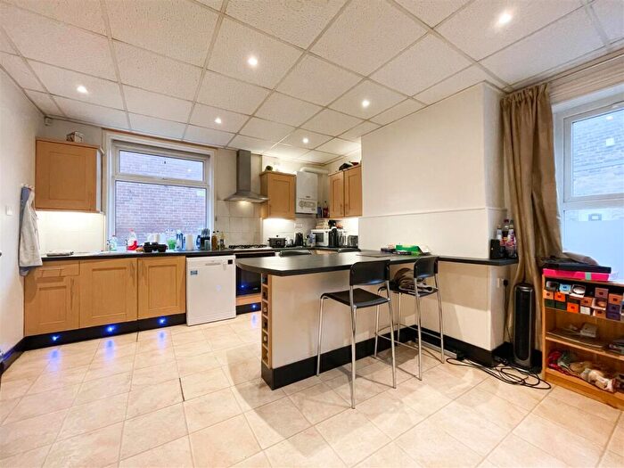 4 Bedroom House To Rent In Roebuck Road, Crookesmoor, Sheffield, S6