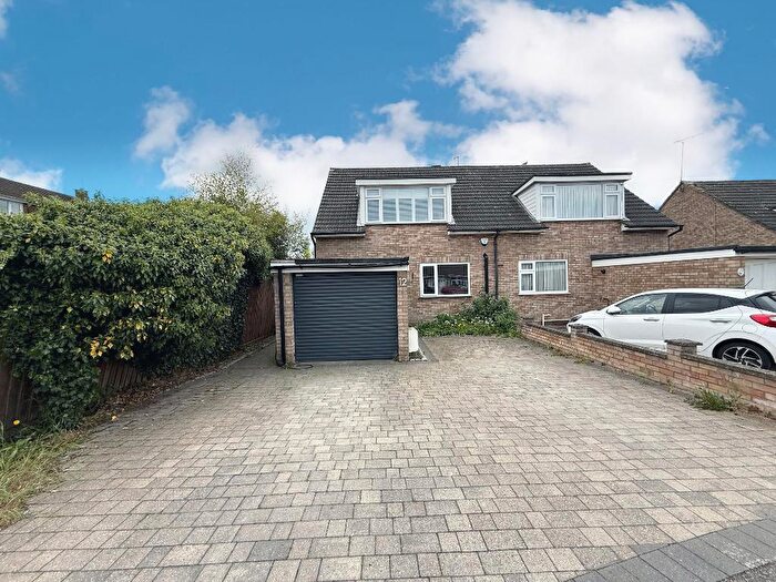 3 Bedroom Semi-Detached House For Sale In Sandalwood Close, Warden Hills, Luton, Bedfordshire, LU3