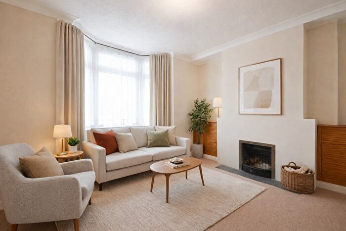 2 Bedroom Semi Detached House For Sale In Lower Road, Bookham, Leatherhead, KT23