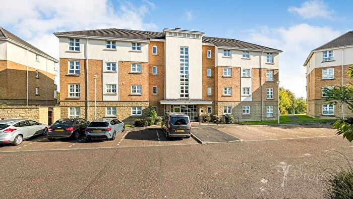 3 Bedroom Flat To Rent In The Paddock, Hamilton, Lanarkshire, ML3