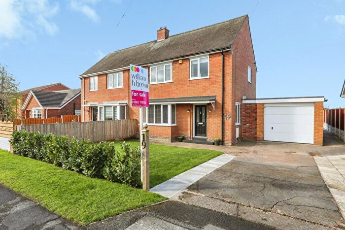 3 Bedroom Semi Detached House For Sale In Baulk Lane, Harworth, Doncaster, DN11