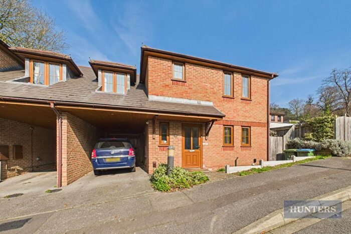 4 Bedroom Property To Rent In Tamarisk Gardens, Southampton, SO18